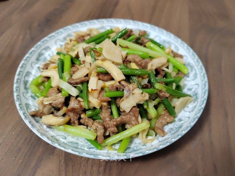 秋笋蒜苔炒牛肉的做法