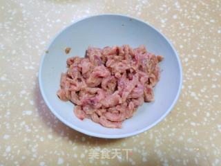 秋笋蒜苔炒牛肉的做法步调：3