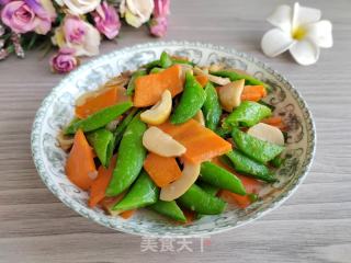 胡萝卜笋片炒苦豆的做法步调：7