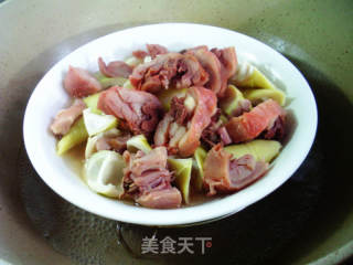 腊鸡腿蒸秋笋的做法步调：9