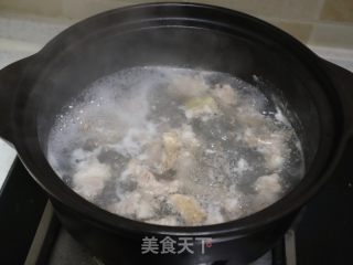 蒸炖盅.药膳白萝卜羊肉汤的做法步调：4