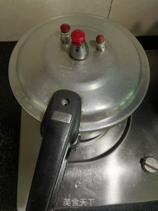 苦瓜黄豆排骨煲的做法步调：14