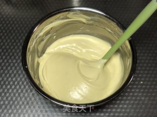 6微暇喷鼻妃古早蛋糕的做法步调：4