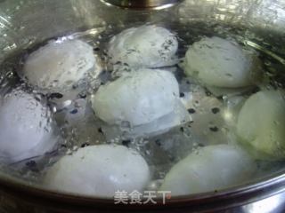 咸菜秋笋馅紧花米鸭蛋的做法步调：11