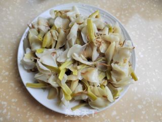 栀子花炒蛋的做法步调：3