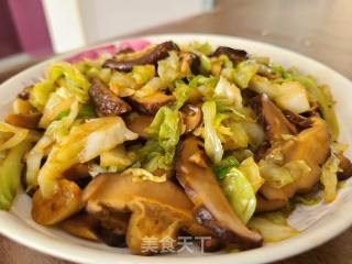 包菜炒花菇的做法步调：7