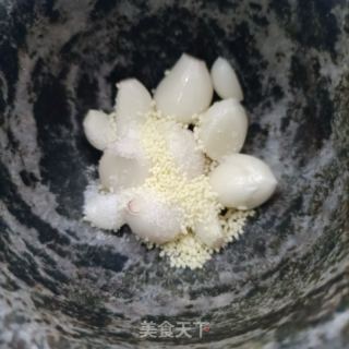 蒜蓉肠拌黄瓜的做法步调：5