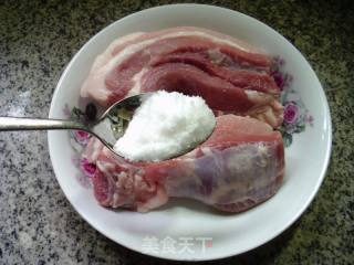 盐焗五花肉的做法步调：3