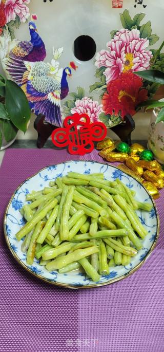 素烧利剑豆角的做法步调：11