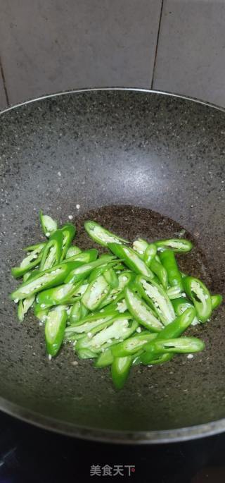 青椒炒茄子的做法步调：5