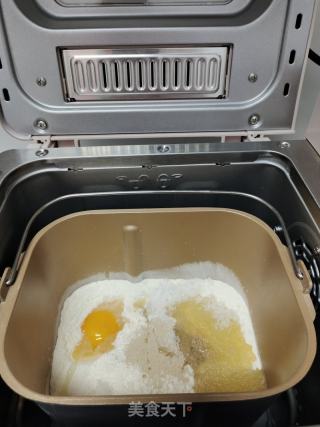 豆沙早饭里包的做法步调：1