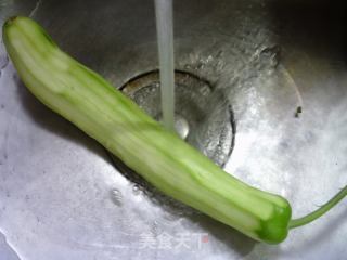 咸肉煮瓠子的做法步调：2