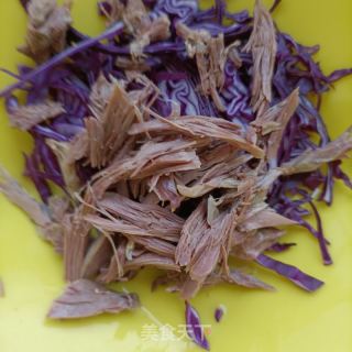 黄瓜鸽肉拌紫苦蓝的做法步调：6