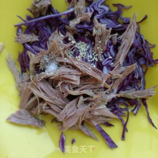 黄瓜鸽肉拌紫苦蓝的做法步调：7