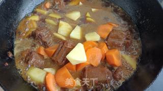 白烧牛尾土豆的做法步调：10