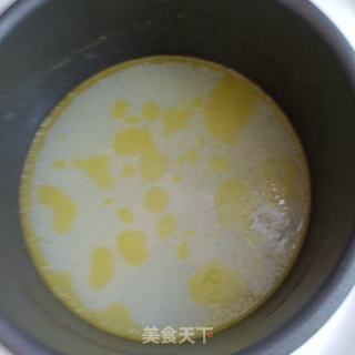豌豆尖鸽汤里的做法步调：2
