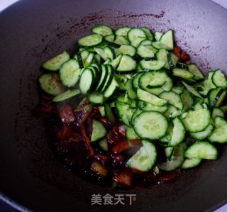 酱爆肉片黄瓜的做法步调：6