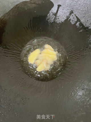 干锅鱼的做法步调：7