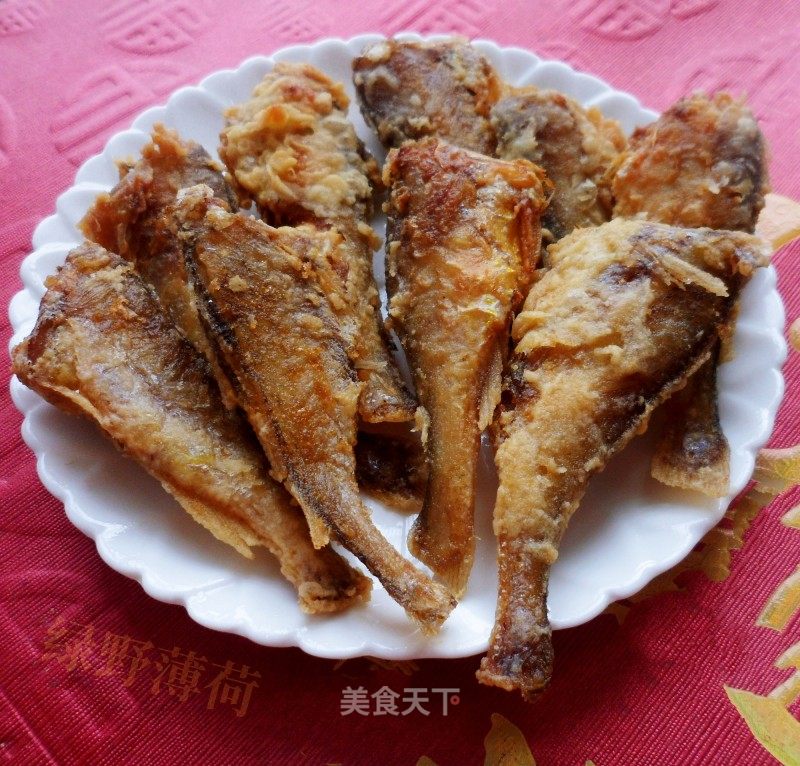 喷鼻炸鲫头鱼的做法