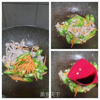 肉丝辣椒炒河粉的做法步调：7