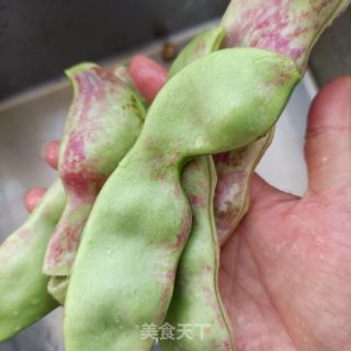 油豆喷鼻菇拌煮蛋的做法步调：1