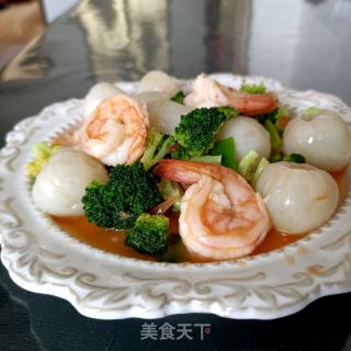 荔枝虾球的做法步调：19