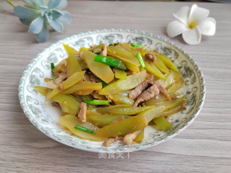 油麦菜心炒肉的做法