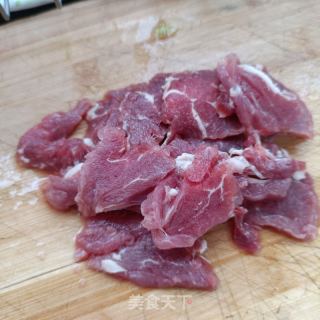 芹菜炒牛肉的做法步调：3