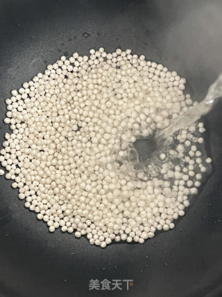 西米露奶茶的做法步调：2