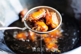 家常小炒鸡翅的做法步调：4