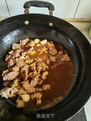 喷鼻菜土豆烧牛肉的做法步调：6