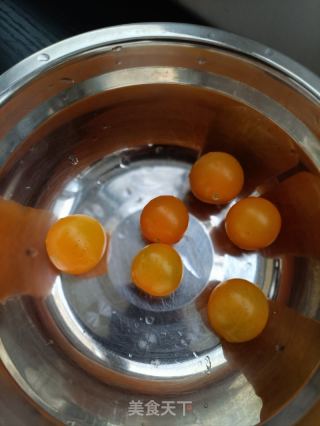 陈虾藜麦花环饭团的做法步调：12