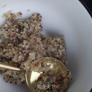 陈虾藜麦花环饭团的做法步调：10