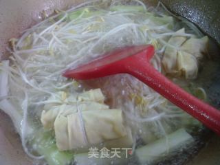 绿芽菜瓠子肉里结汤的做法步调：6