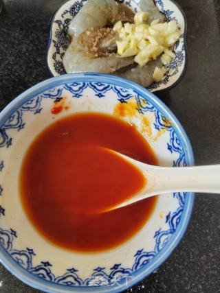 荔枝虾球的做法步调：3