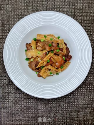 腐竹焖鸡的做法步调：13