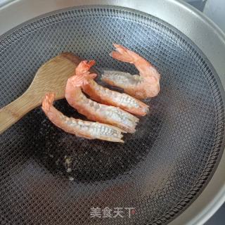 螺丝椒炒利剑虾的做法步调：6