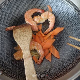 螺丝椒炒利剑虾的做法步调：8