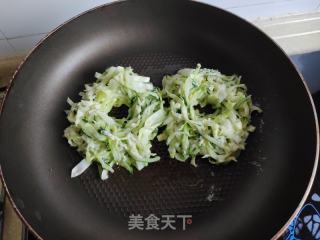 低脂蔬菜蛋饼的做法步调：3