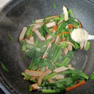 豆干炒菜芯的做法步调：10