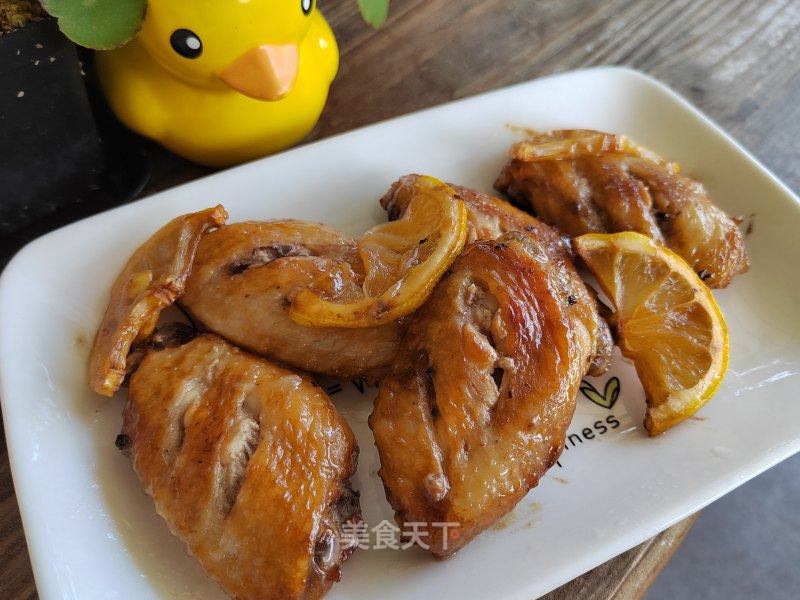 柠喷鼻烤翅的做法