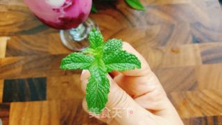 水龙果冰饮的做法步调：6