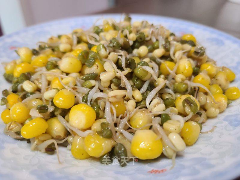 蒜炒绿芽菜玉米粒的做法