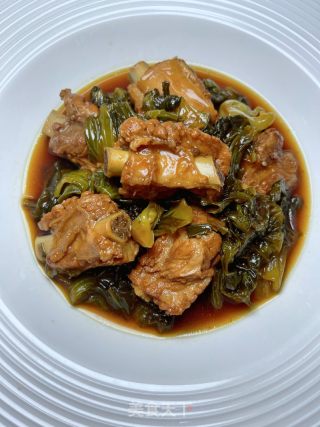 酸菜焖排骨的做法步调：17