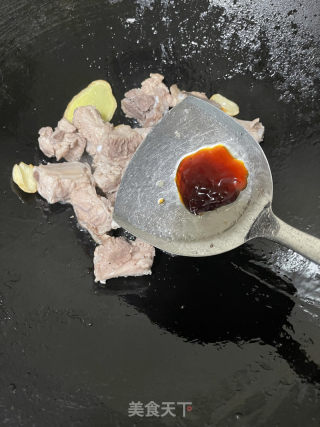 酸菜焖排骨的做法步调：8