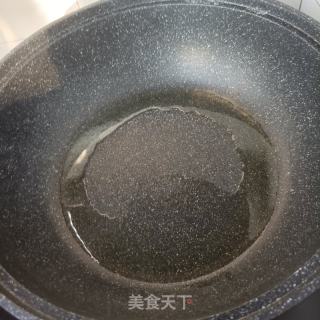 喷鼻菇炒鸡胸肉的做法步调：9