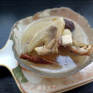 天麻茯苓五指毛桃鸽子汤的做法步调：10