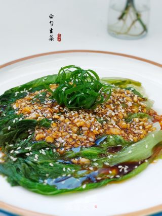 利剑灼死菜的做法步调：1
