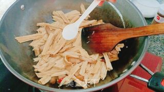 腐竹烧肉的做法步伐
：7