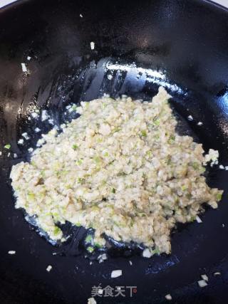 开胃下饭酸豆角炒肉终的做法步调：3